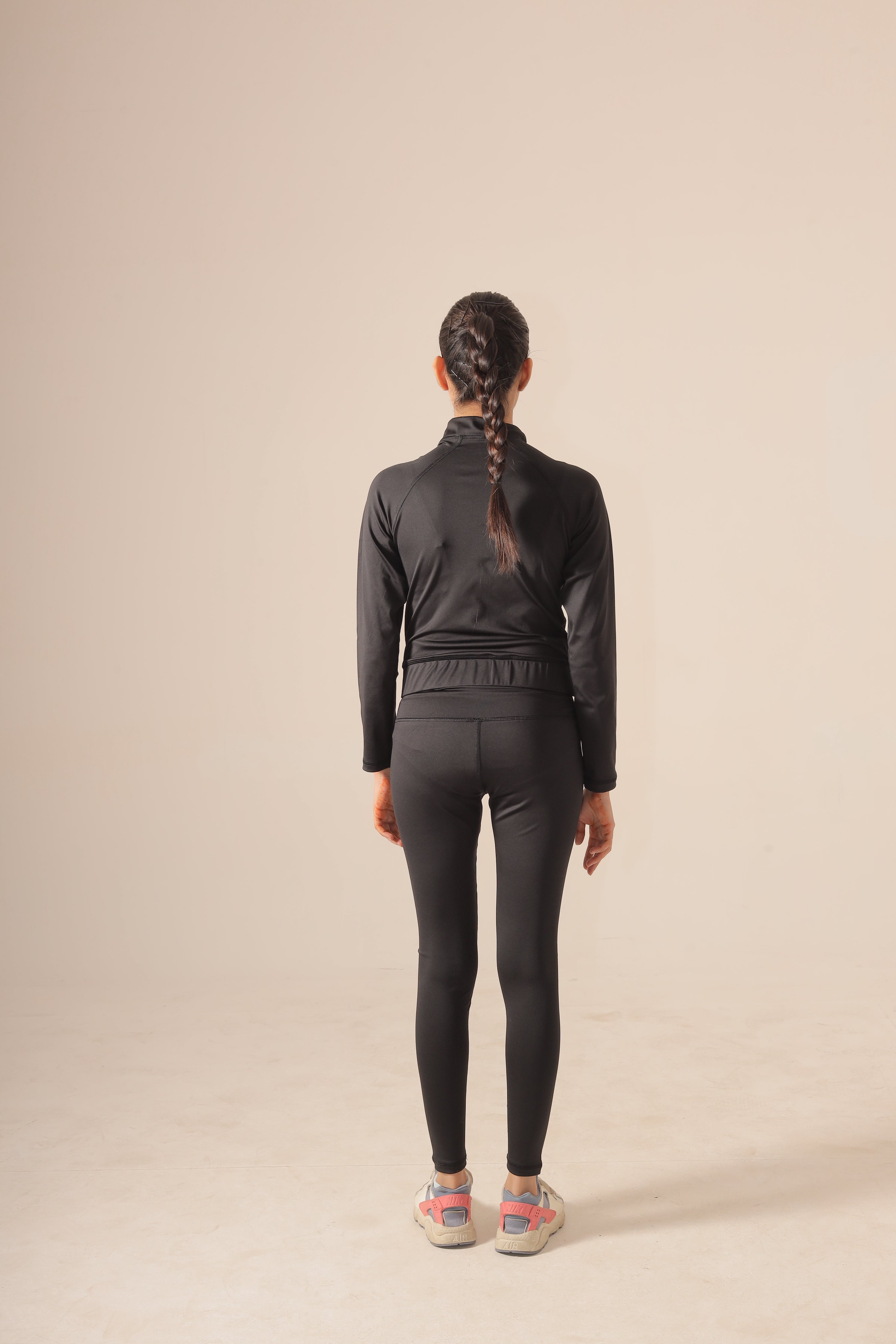 Black Seamless Crop 1/2 Zip